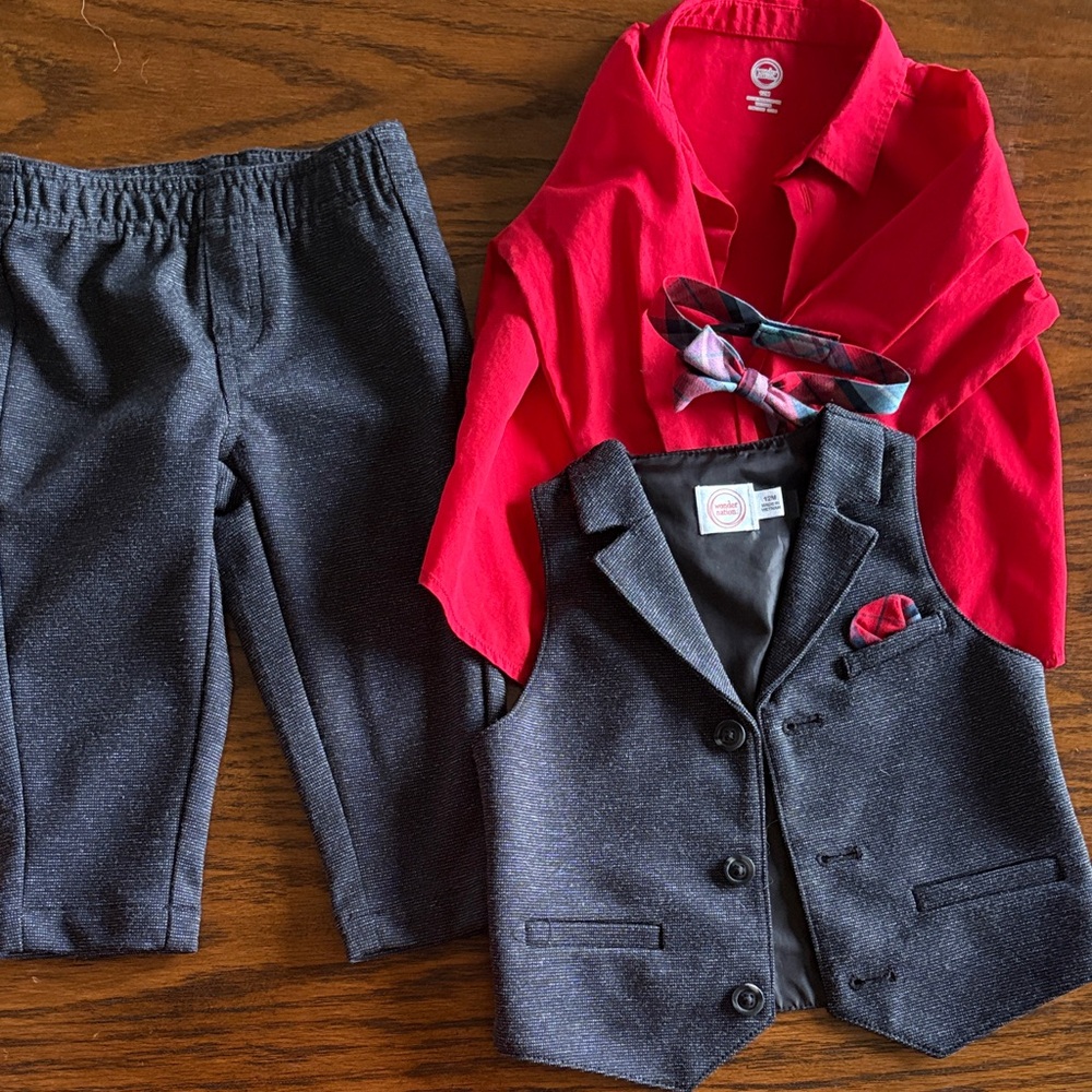 wonder nation Black Textured Vest with Red Pocket Square